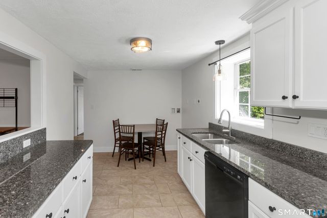 17 Congamond Road, Southwick, MA 01077