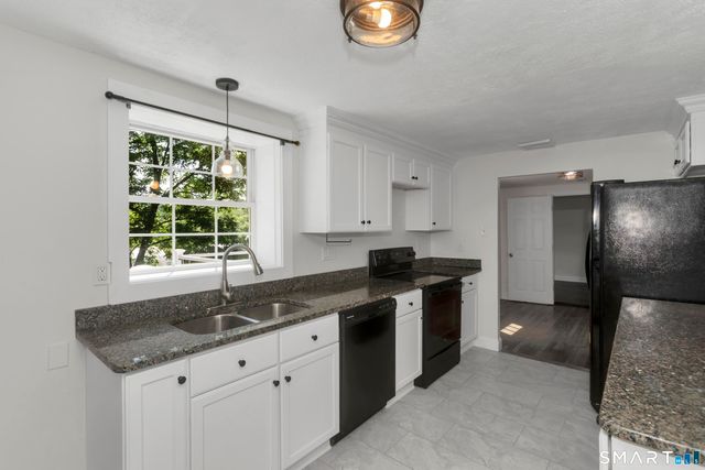 17 Congamond Road, Southwick, MA 01077