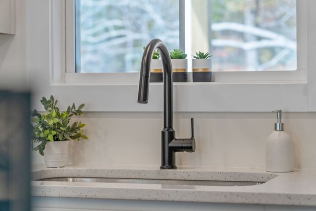 194 Dewberry Ct, Clarksville, TN 37042