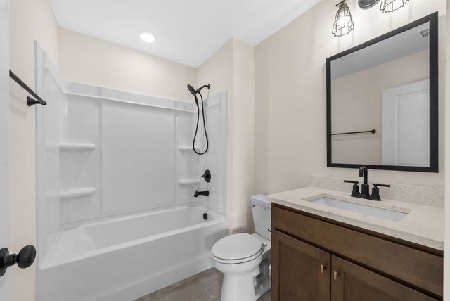 194 Dewberry Ct, Clarksville, TN 37042