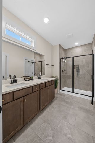 194 Dewberry Ct, Clarksville, TN 37042