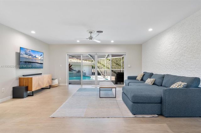 9280 NE 12th Ave, Miami Shores, FL 33138