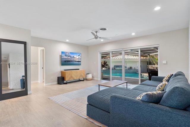 9280 NE 12th Ave, Miami Shores, FL 33138