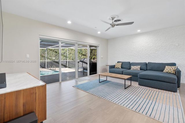 9280 NE 12th Ave, Miami Shores, FL 33138