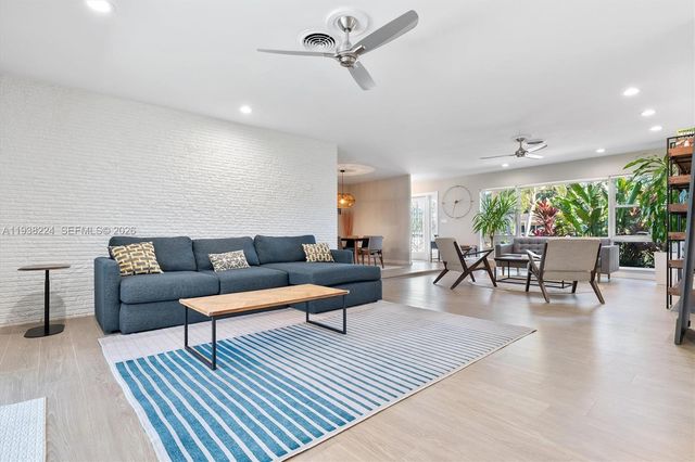 9280 NE 12th Ave, Miami Shores, FL 33138