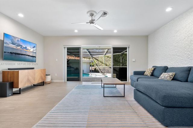 9280 NE 12th Ave, Miami Shores, FL 33138