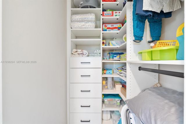 9280 NE 12th Ave, Miami Shores, FL 33138