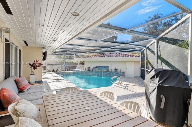 9280 NE 12th Ave, Miami Shores, FL 33138