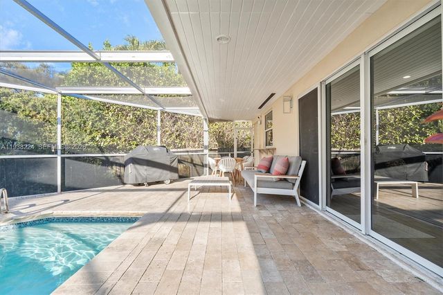 9280 NE 12th Ave, Miami Shores, FL 33138