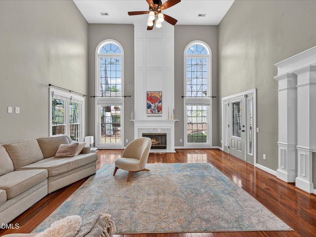 101 Strathburgh Lane, Cary, NC 27518