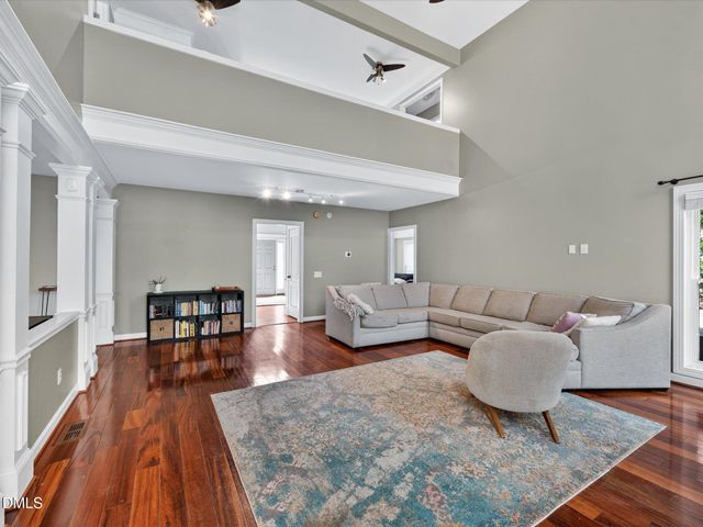 101 Strathburgh Lane, Cary, NC 27518