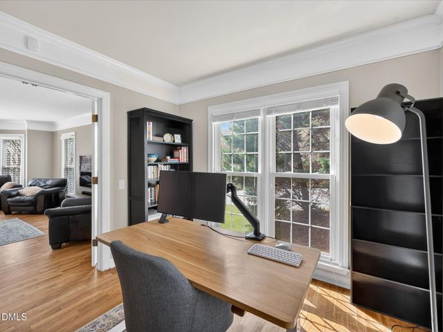 101 Strathburgh Lane, Cary, NC 27518