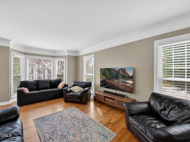 101 Strathburgh Lane, Cary, NC 27518