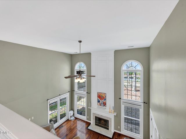 101 Strathburgh Lane, Cary, NC 27518