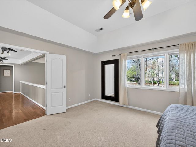 101 Strathburgh Lane, Cary, NC 27518