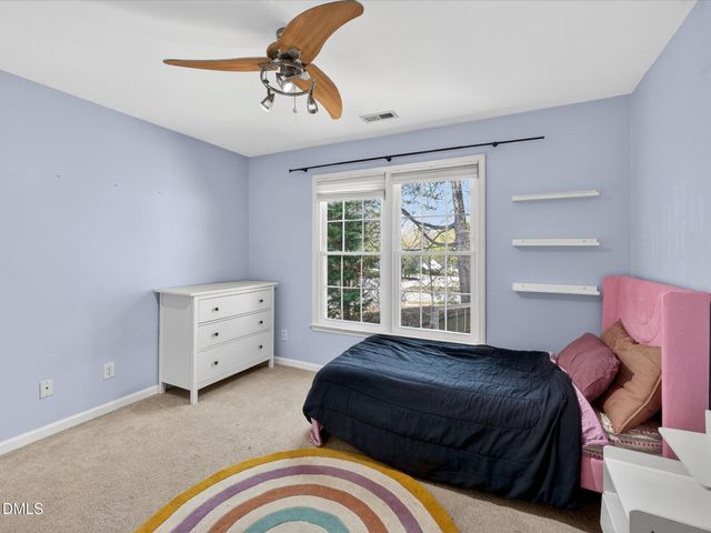 101 Strathburgh Lane, Cary, NC 27518