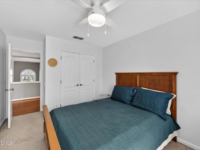 101 Strathburgh Lane, Cary, NC 27518