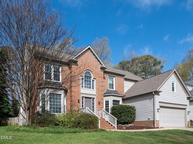 101 Strathburgh Lane, Cary, NC 27518