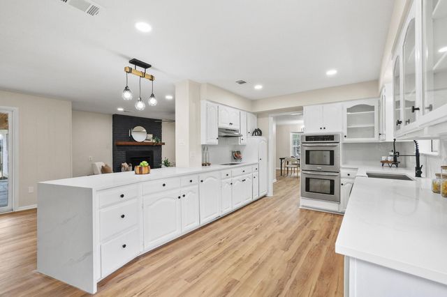 2505 Meadows Lane, Sherman, TX 75092