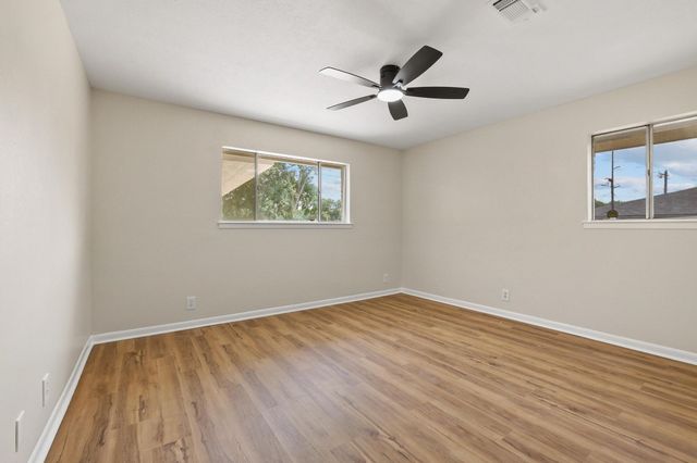 2505 Meadows Lane, Sherman, TX 75092
