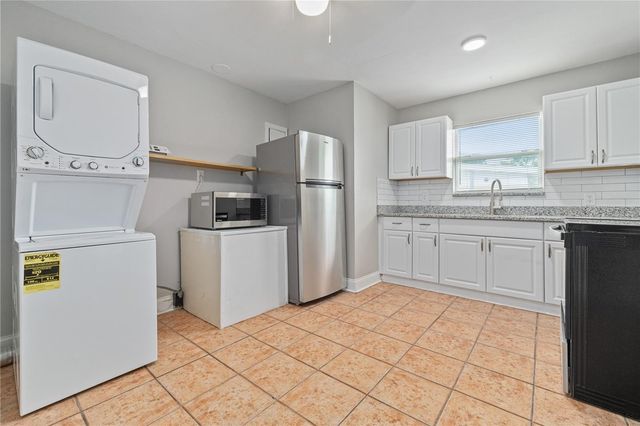 917 30TH AVENUE N 1, St Petersburg, FL 33704