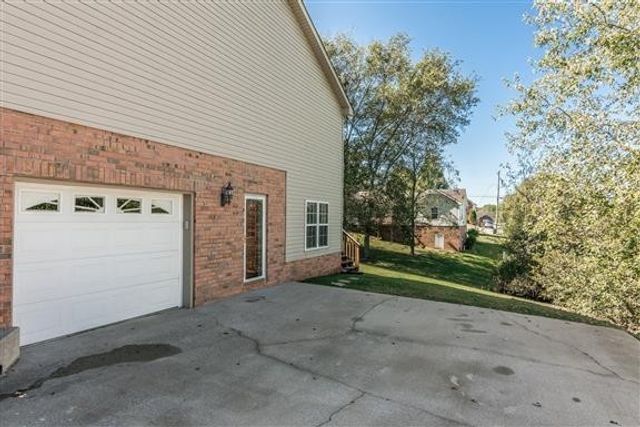 108 Longview Dr, Goodlettsville, TN 37072