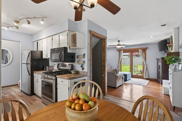 8380 Isle Avenue S, Cottage Grove, MN 55016