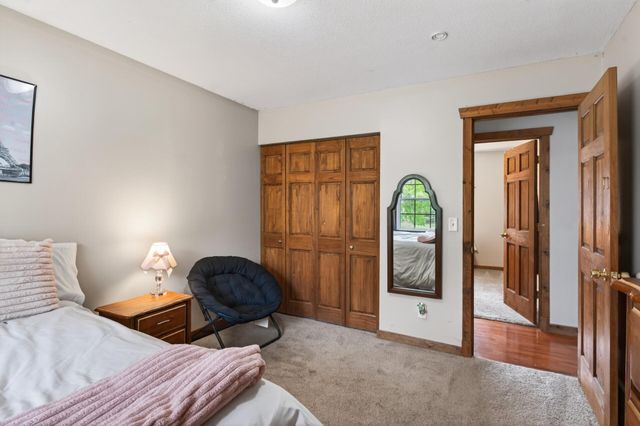 8380 Isle Avenue S, Cottage Grove, MN 55016