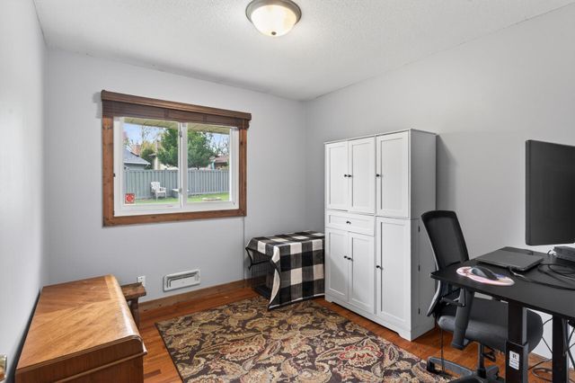 8380 Isle Avenue S, Cottage Grove, MN 55016