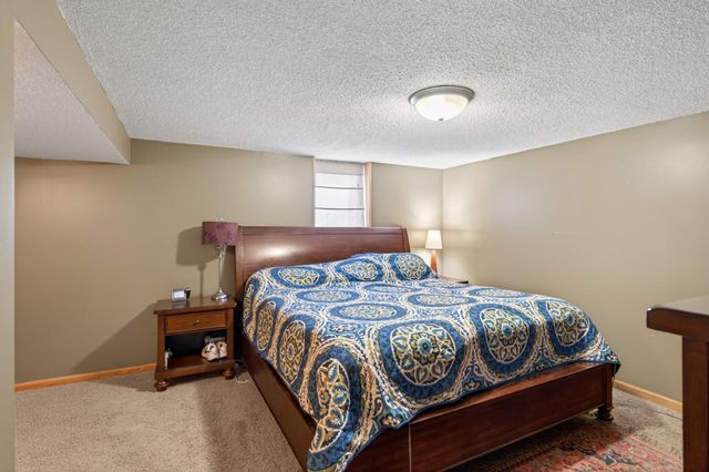 8380 Isle Avenue S, Cottage Grove, MN 55016