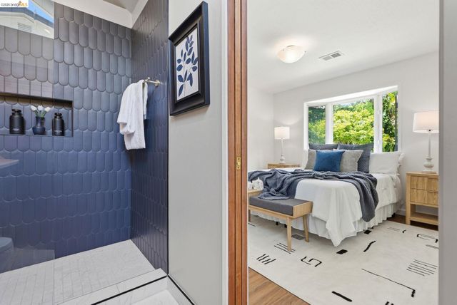 2662 Tamalpais Dr, Pinole, CA 94564