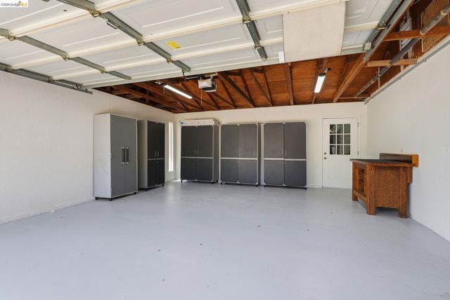 2662 Tamalpais Dr, Pinole, CA 94564
