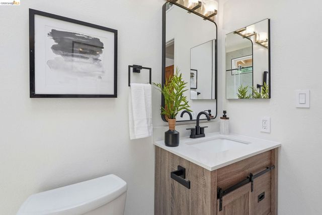 2662 Tamalpais Dr, Pinole, CA 94564
