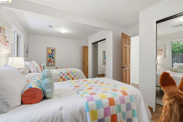 2662 Tamalpais Dr, Pinole, CA 94564