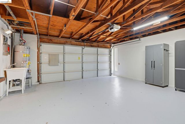 2662 Tamalpais Dr, Pinole, CA 94564