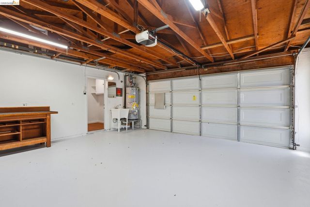 2662 Tamalpais Dr, Pinole, CA 94564