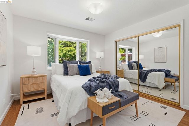 2662 Tamalpais Dr, Pinole, CA 94564