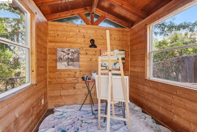 2662 Tamalpais Dr, Pinole, CA 94564