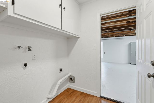 2662 Tamalpais Dr, Pinole, CA 94564