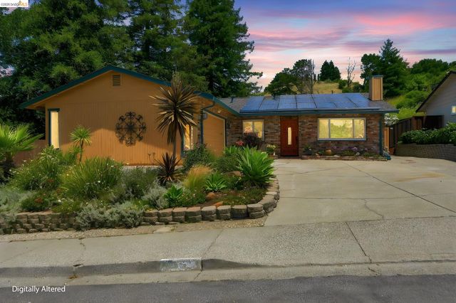 2662 Tamalpais Dr, Pinole, CA 94564