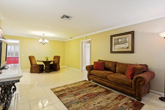 5359 Fredericksburg Rd Apt 610, San Antonio, TX 78229