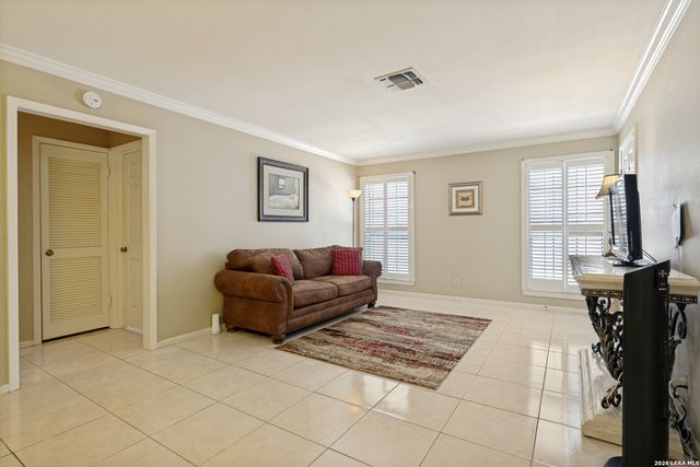 5359 Fredericksburg Rd Apt 610, San Antonio, TX 78229