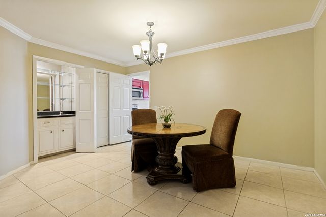 5359 Fredericksburg Rd Apt 610, San Antonio, TX 78229