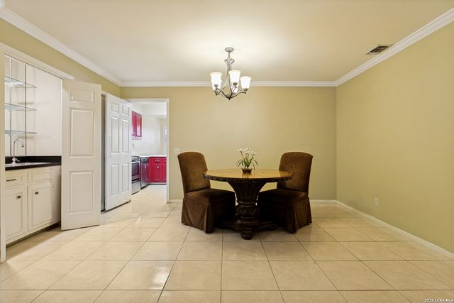 5359 Fredericksburg Rd Apt 610, San Antonio, TX 78229