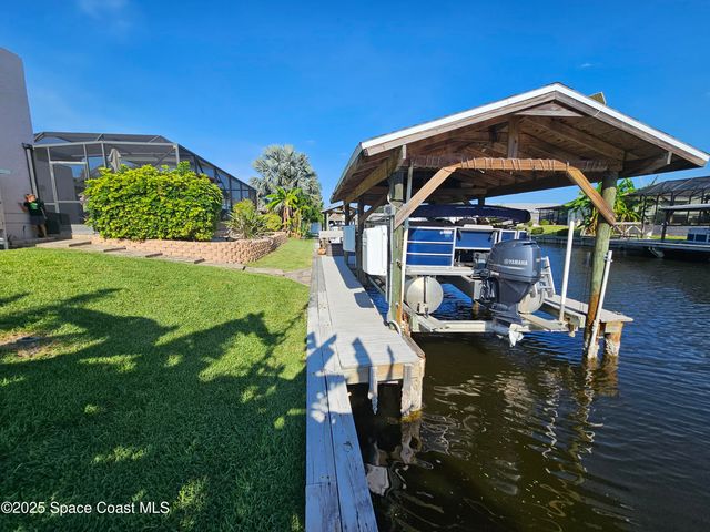 1525 W Riviera Drive, Merritt Island, FL 32952