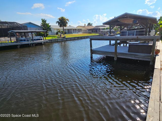 1525 W Riviera Drive, Merritt Island, FL 32952