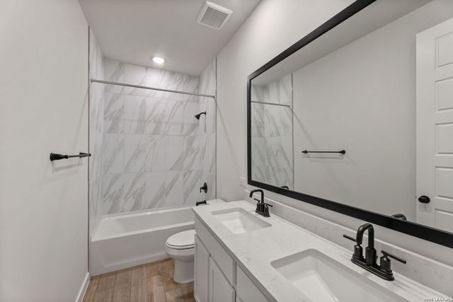 13227 CHANUTE FIELD DR, San Antonio, TX 78253