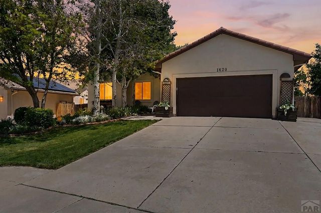 1620 Weatherby Lane, Pueblo, CO 81008