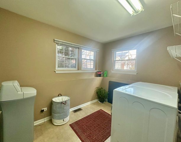 612 Orrington Court, Lake Zurich, IL 60047