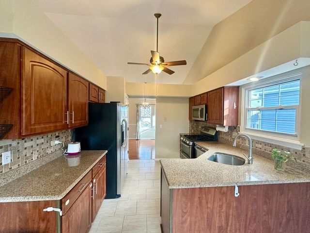 612 Orrington Court, Lake Zurich, IL 60047